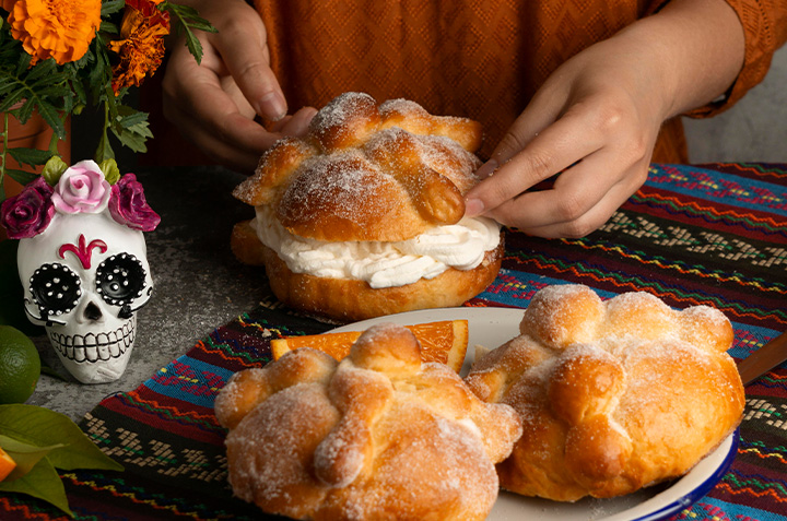 Curso pan de muerto relleno Pan de muerto relleno